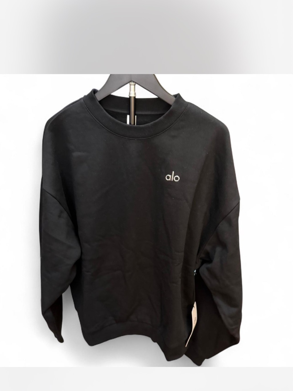 ALO Yoga Unisex Accolade Black Crewneck Sweatshirt with Small Logo